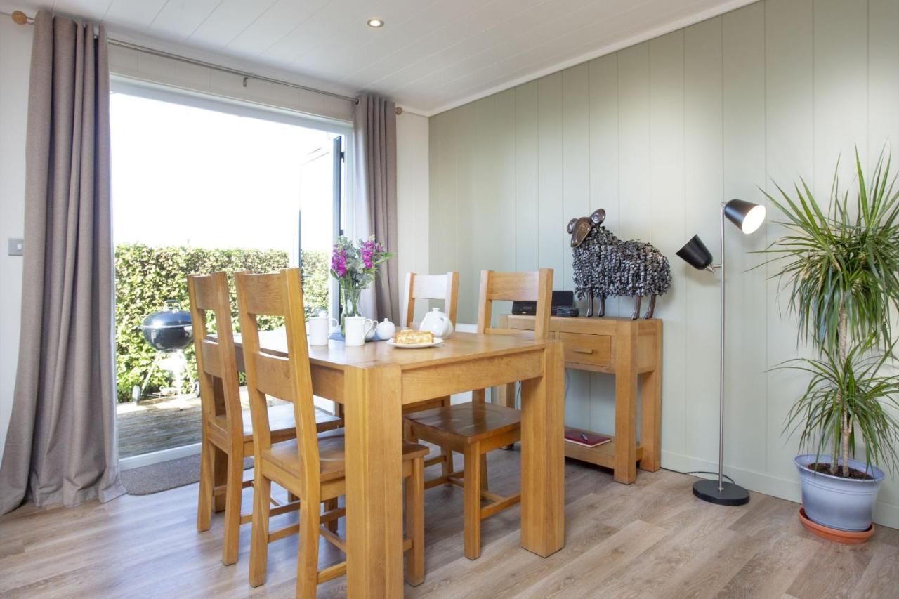 Whileaway Lodge, Strawberryfield Park Cheddar Bagian luar foto