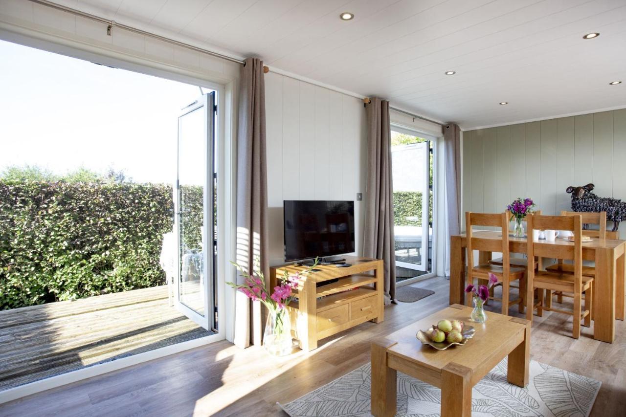 Whileaway Lodge, Strawberryfield Park Cheddar Bagian luar foto